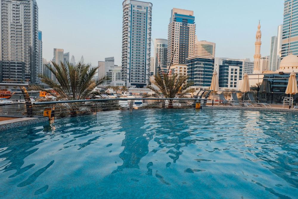 Signature Apartments&spa Aparthotel 4*