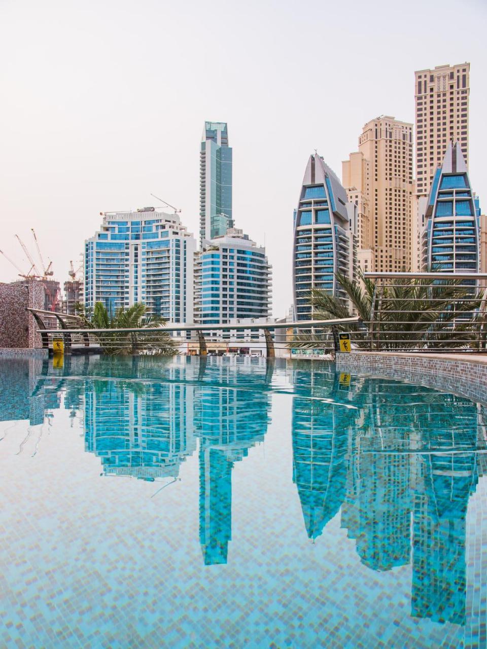 Signature Apartments&spa 4* Dubai