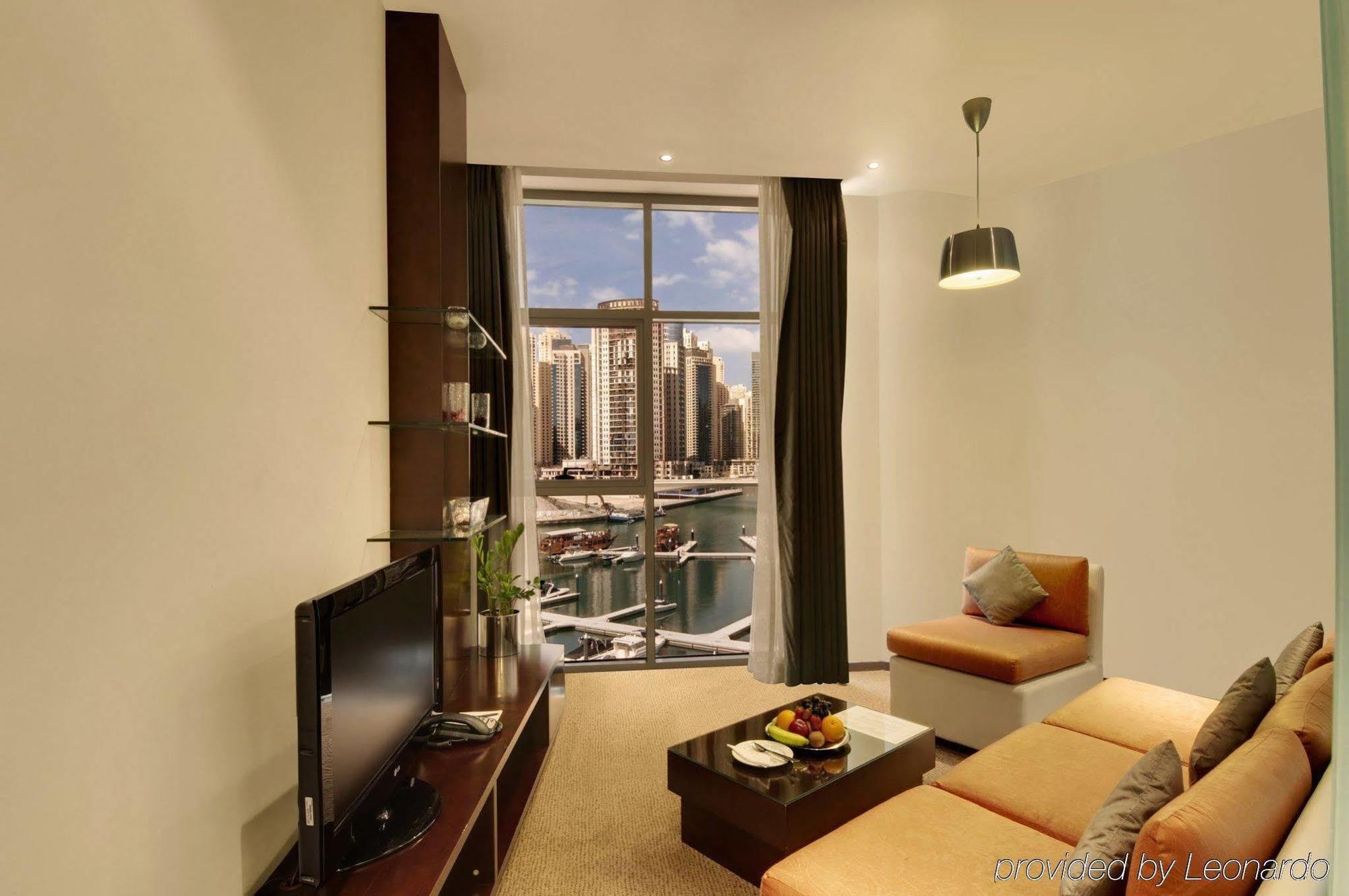 Aparthotel Signature And 4*